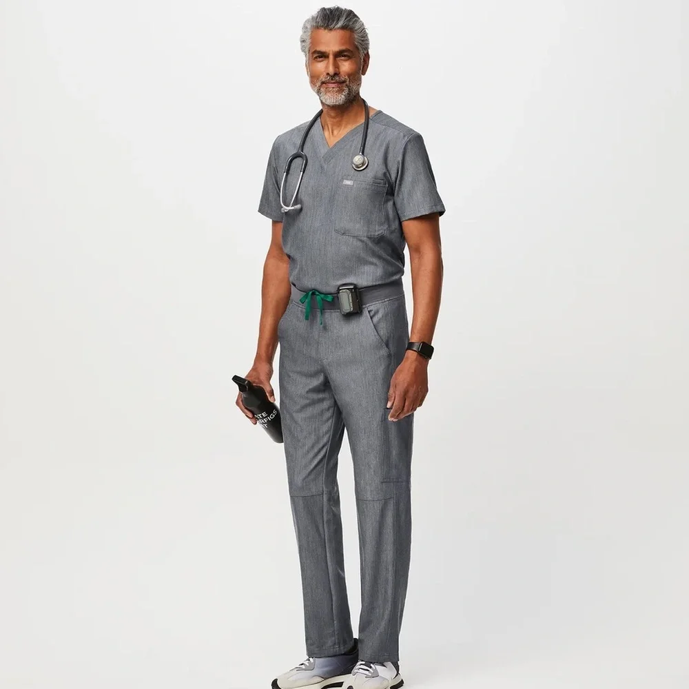 Set 2/ FIGS Leon Three-Pocket Scrub Top Sz L & Axim Cargo Scrub Pants Sz M